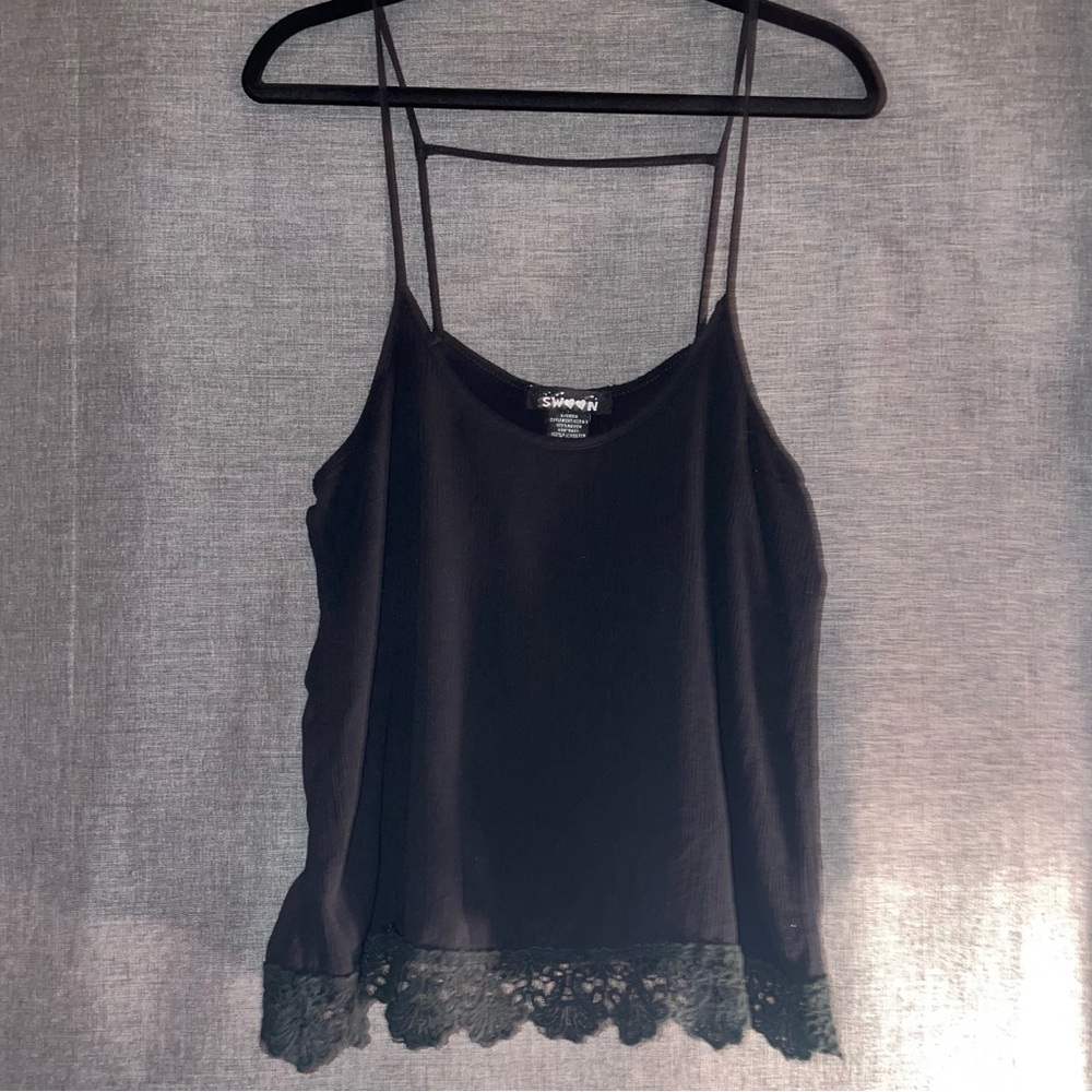 Gauzy flowy black tank with lace trim